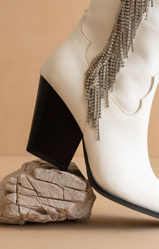 The Lainey White Boot