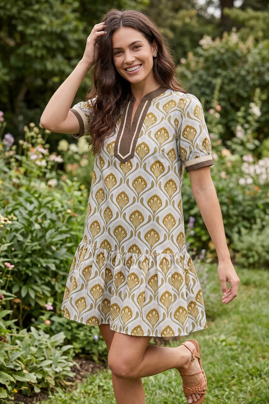 Brown: Ready For A New Year Dress