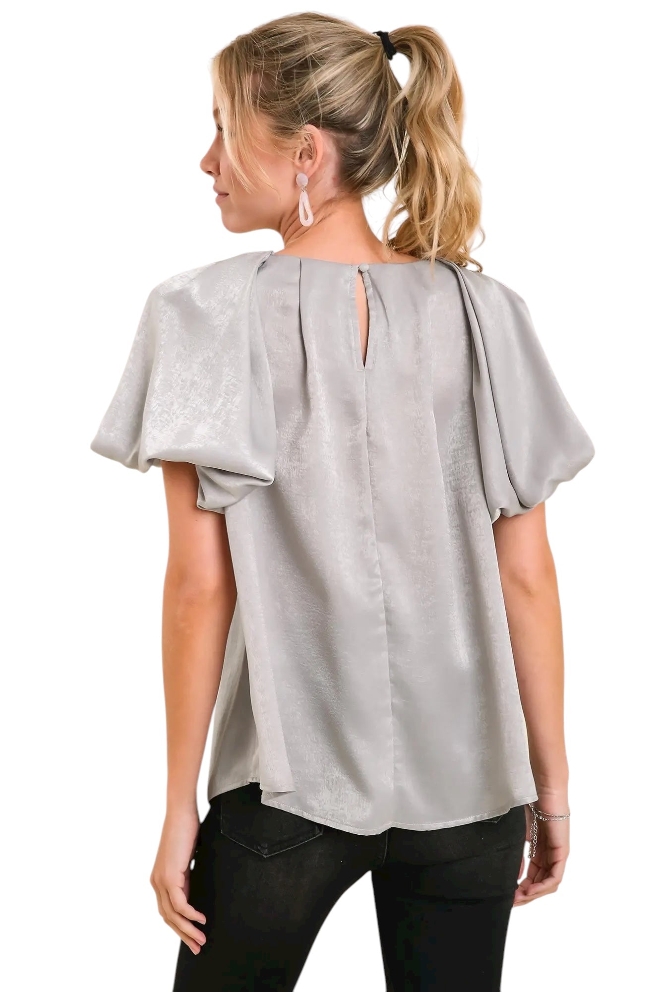 Cool Grey: It’s Time Holiday Top