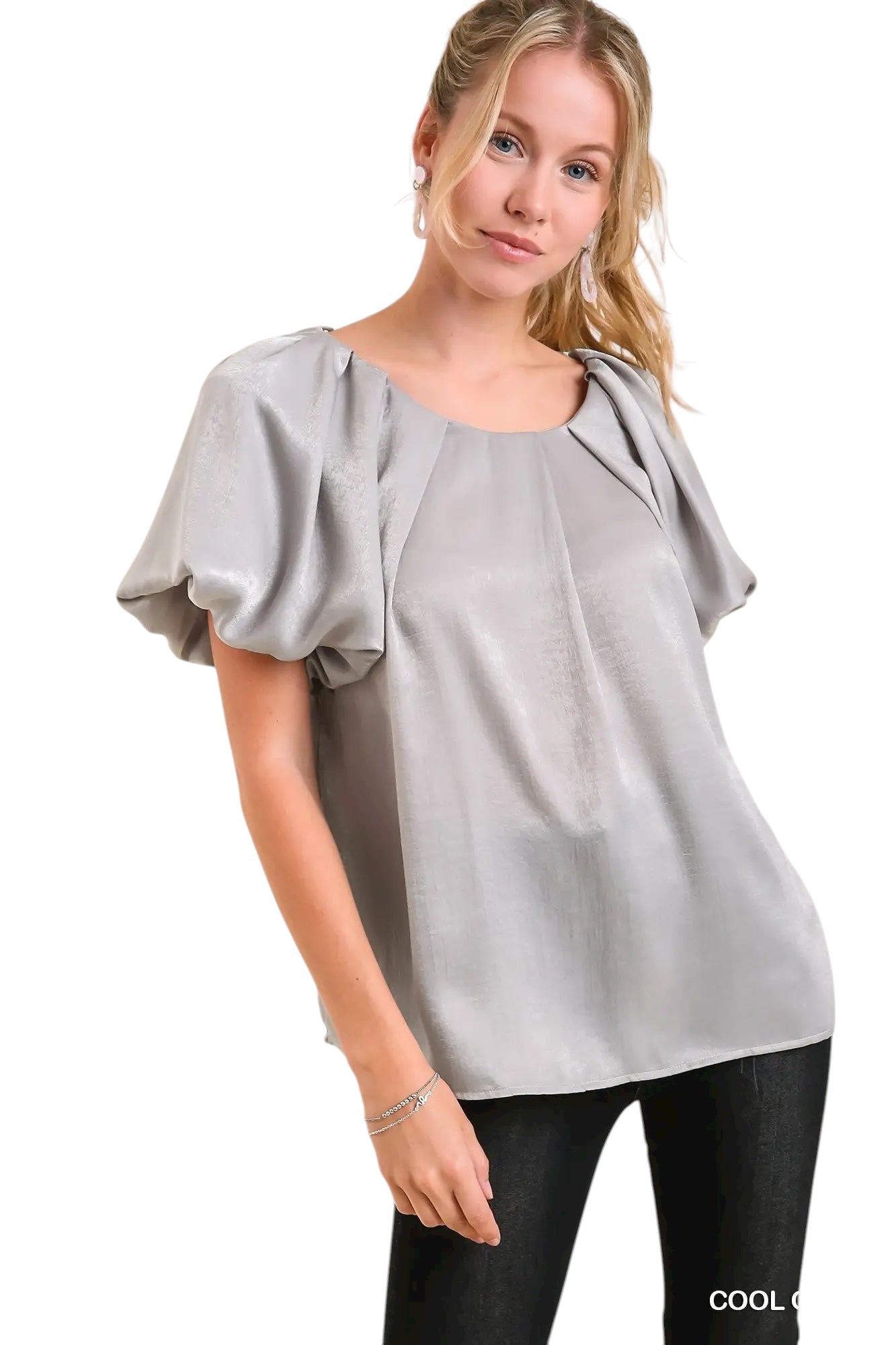 Cool Grey: It’s Time Holiday Top