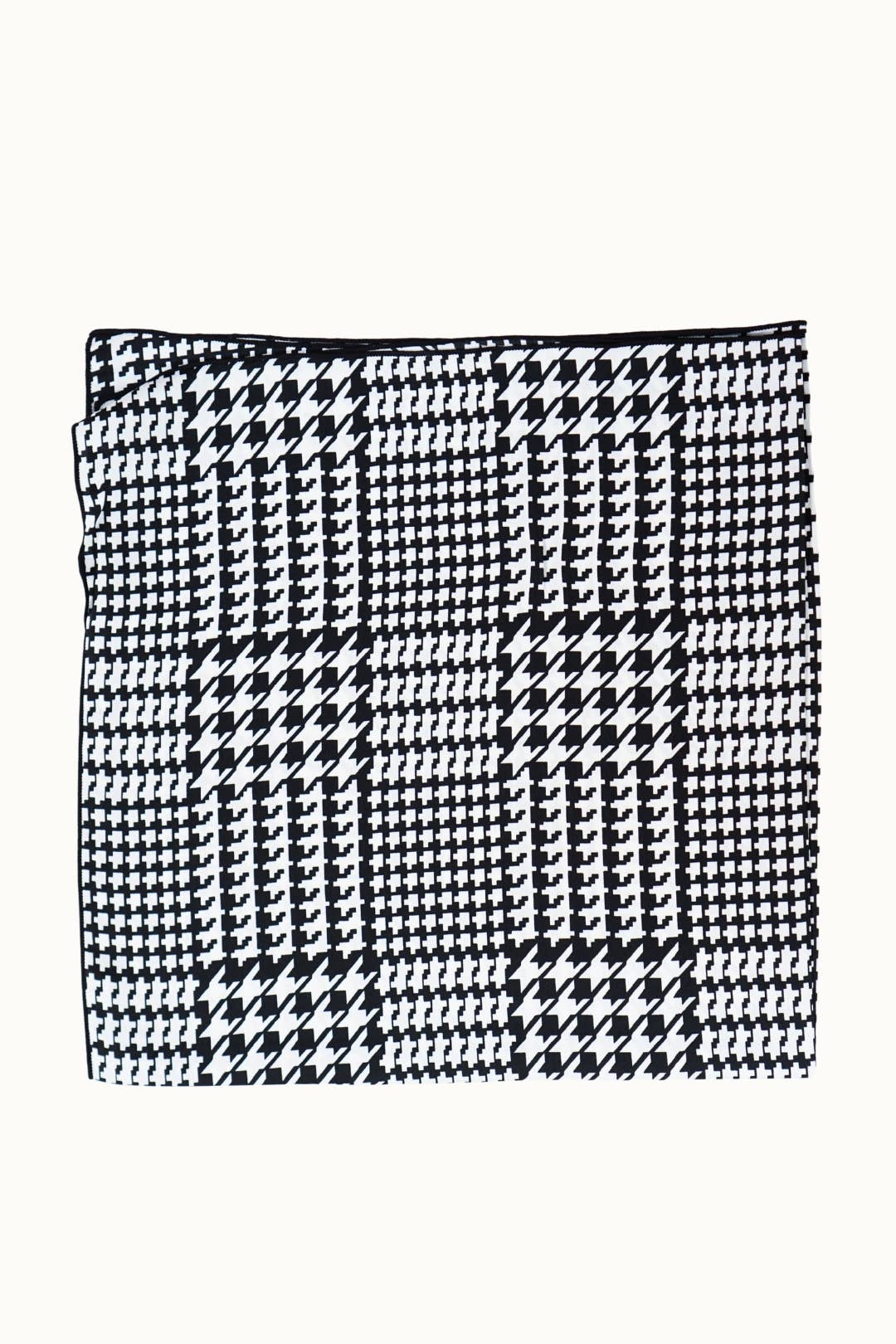 Satin Neckerchief: Black/White